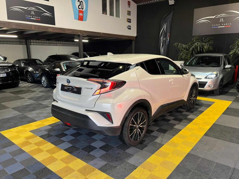 MAGNIFIQUE TOYOTA CHR 122 CH DISTINCTIVE Hybrid (SIÉGES CHAUFFANTS, SONO JBL)