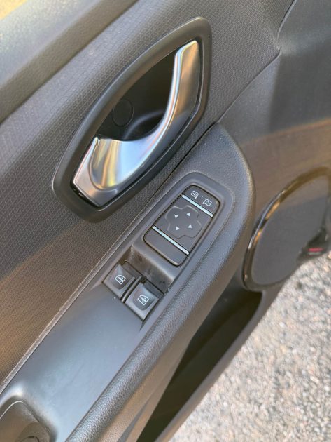 RENAULT CLIO IV 0.9 TCE 90 