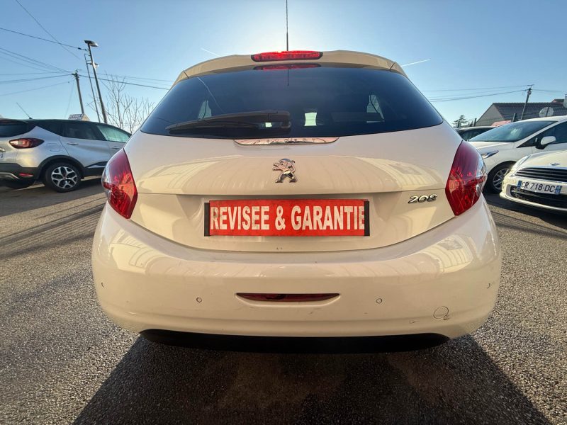 PEUGEOT 208 STYLE 1.2 VTI 82CV 5 PORTES 2015