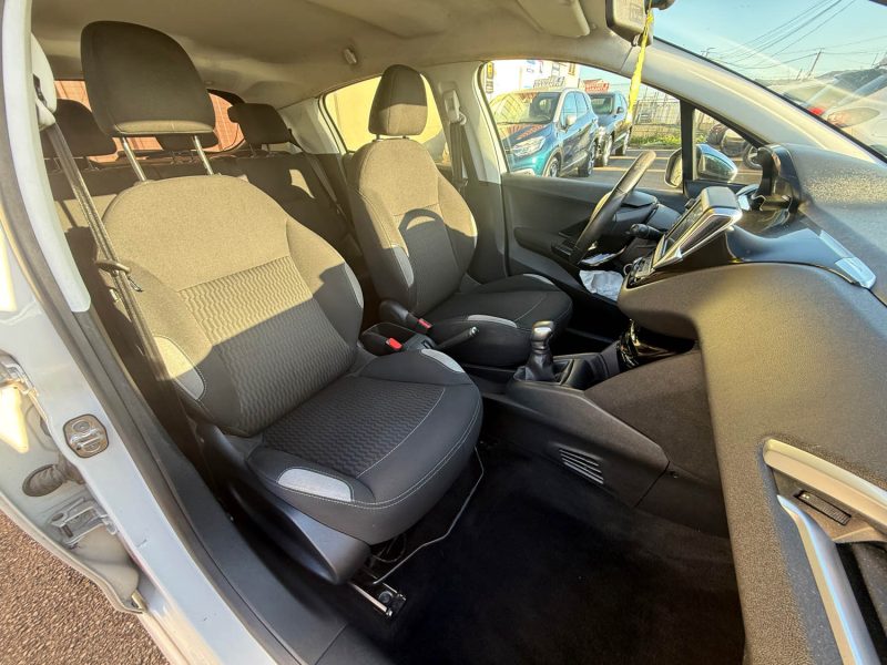 PEUGEOT 208 STYLE 1.2 VTI 82CV 5 PORTES 2015