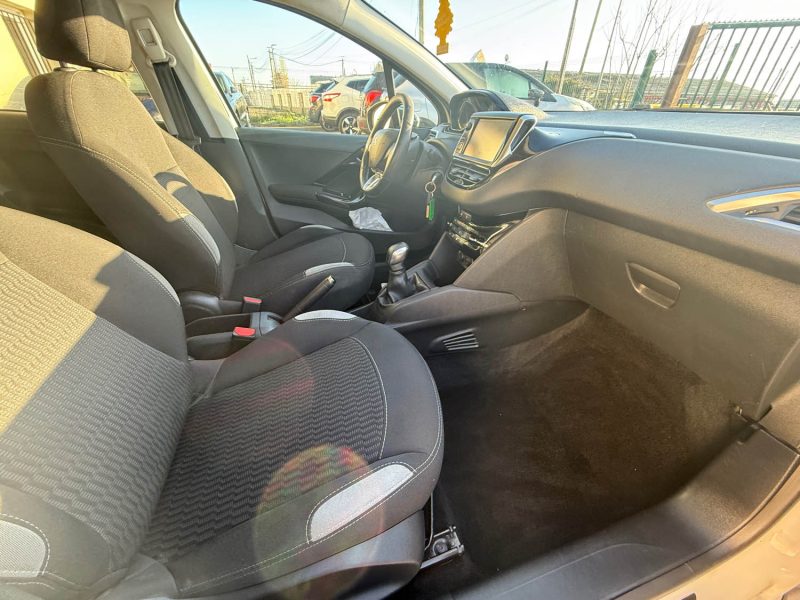 PEUGEOT 208 STYLE 1.2 VTI 82CV 5 PORTES 2015