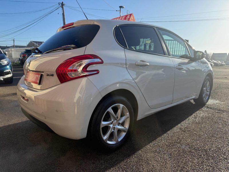 PEUGEOT 208 STYLE 1.2 VTI 82CV 5 PORTES 2015