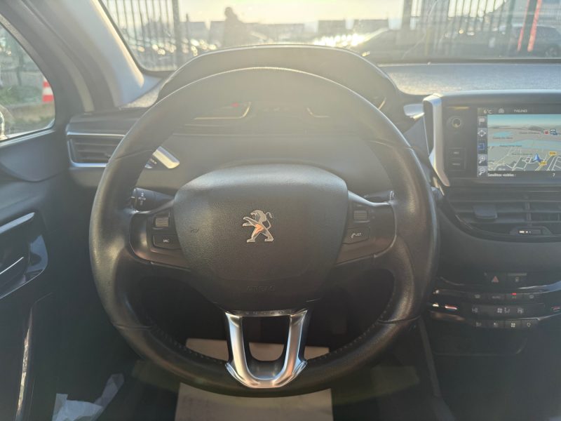 PEUGEOT 208 STYLE 1.2 VTI 82CV 5 PORTES 2015