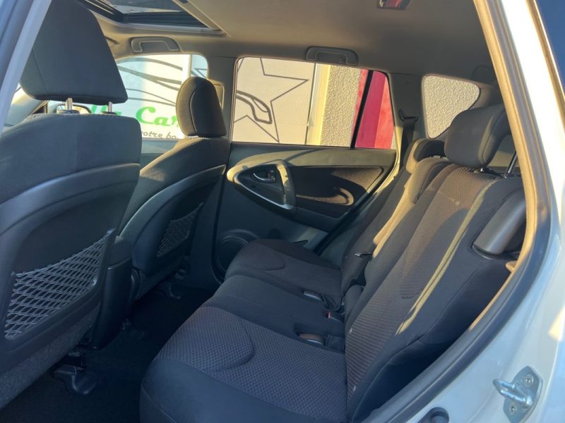 TOYOTA RAV4 2.2L D-4D 4X4 LIFE 150CH - Garantie 6 mois