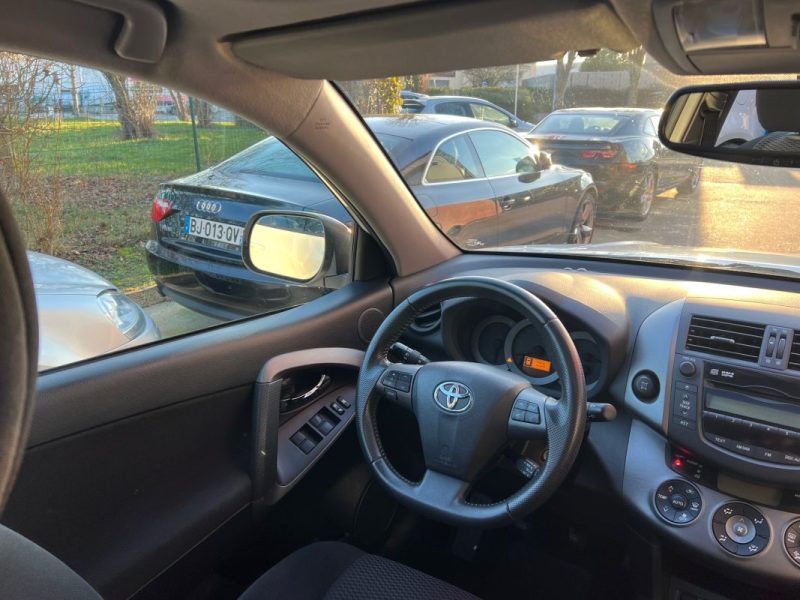 TOYOTA RAV4 2.2L D-4D 4X4 LIFE 150CH - Garantie 6 mois