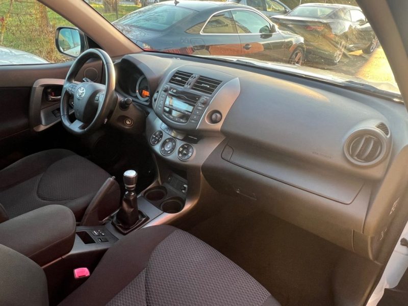 TOYOTA RAV4 2.2L D-4D 4X4 LIFE 150CH - Garantie 6 mois