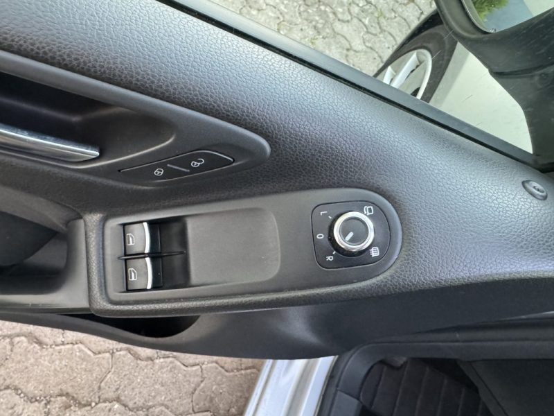 VOLKSWAGEN GOLF 6 CARAT 2009