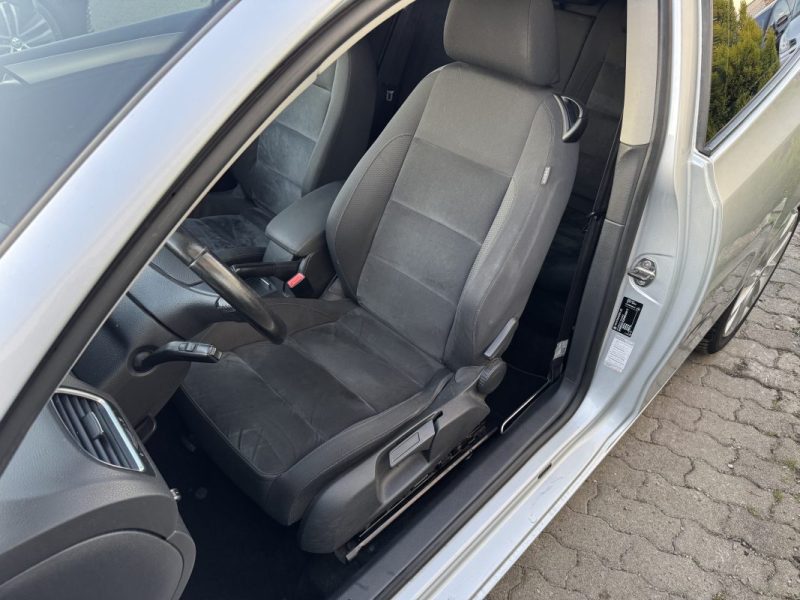 VOLKSWAGEN GOLF 6 CARAT 2009