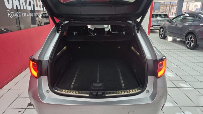 TOYOTA COROLLA TOURING SPORTS 122cv COLLECTION/1 ERE MAIN/TVA RECUPERABLE