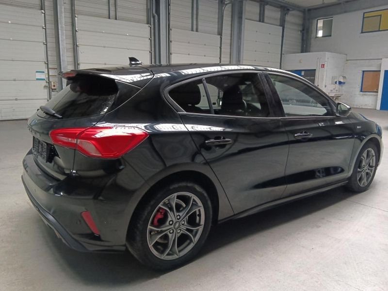Ford Focus 1.5 ecoboost 150 cast line x