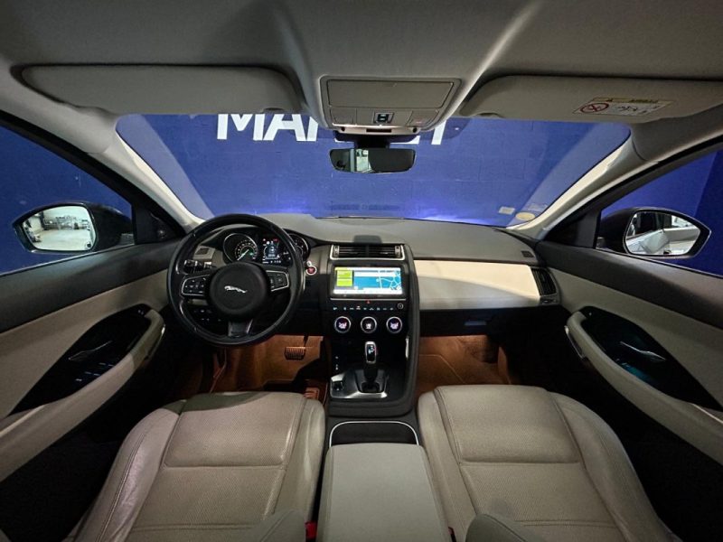 JAGUAR E-PACE D180 AWD 2018 / CAMERA DE RECUL / TOIT PANORAMIQUE / SIEGES ELECTRIQUE