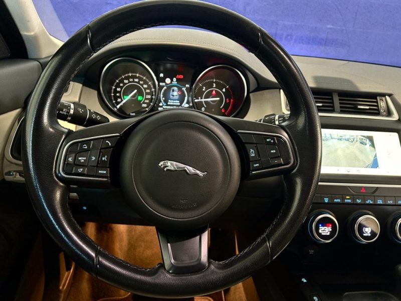 JAGUAR E-PACE D180 AWD 2018 / CAMERA DE RECUL / TOIT PANORAMIQUE / SIEGES ELECTRIQUE