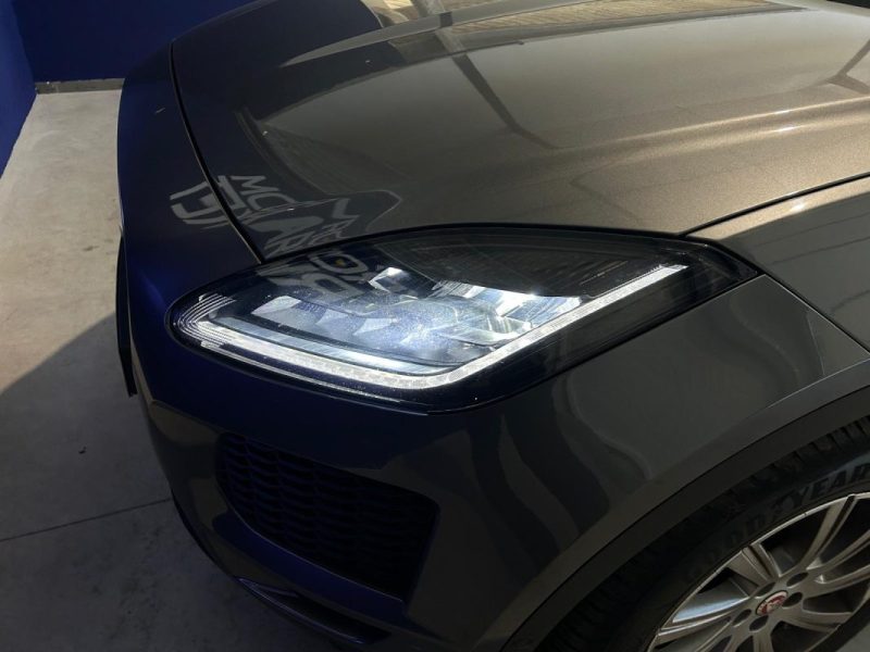 JAGUAR E-PACE D180 AWD 2018 / CAMERA DE RECUL / TOIT PANORAMIQUE / SIEGES ELECTRIQUE