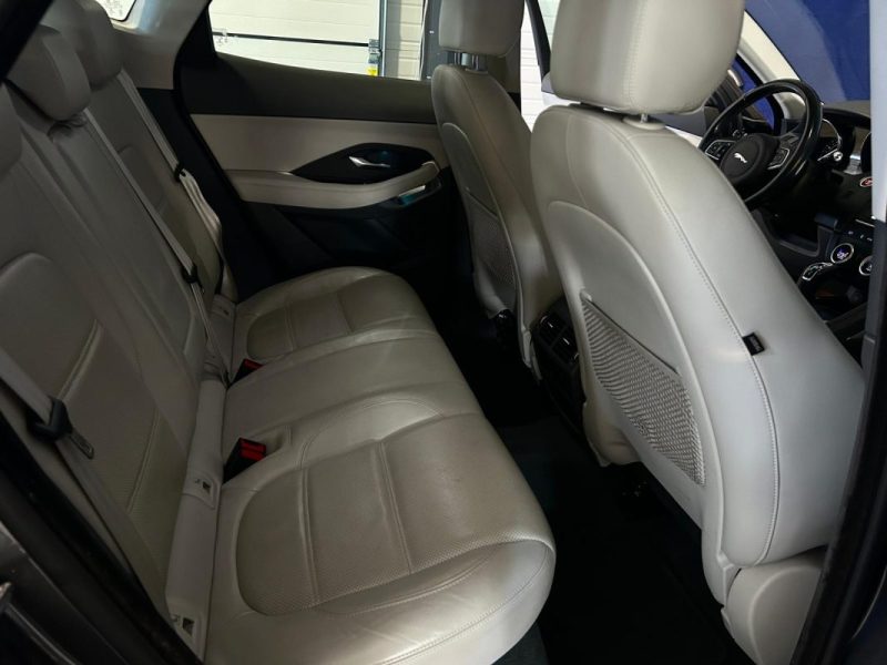 JAGUAR E-PACE D180 AWD 2018 / CAMERA DE RECUL / TOIT PANORAMIQUE / SIEGES ELECTRIQUE