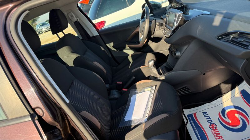 PEUGEOT 208 1.2 VTI 82 CV URBAN SOUL 5P 2013