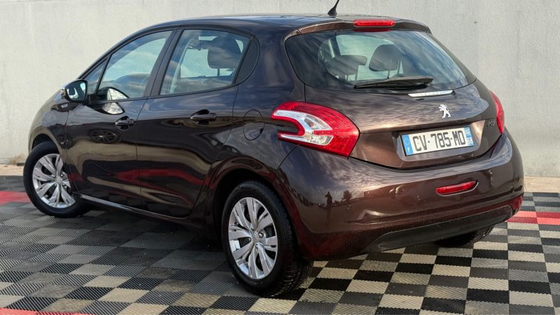 PEUGEOT 208 1.2 VTI 82 CV URBAN SOUL 5P 2013