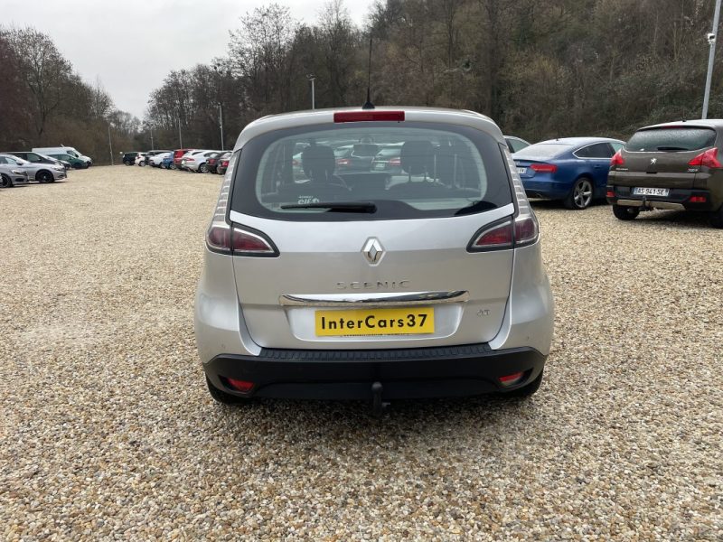 RENAULT SCENICIII 1.5 DCI 110CH FAP BOSE 2012