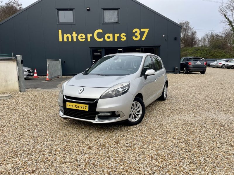 RENAULT SCENICIII 1.5 DCI 110CH FAP BOSE 2012