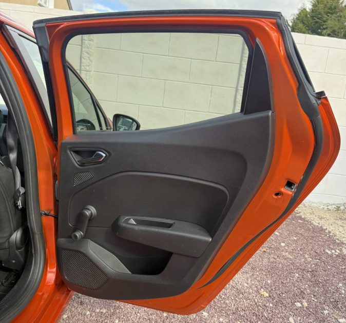 RENAULT CLIO V 1.0 TCE 100ch INTENS / Apple CarPlay / Feux LED 