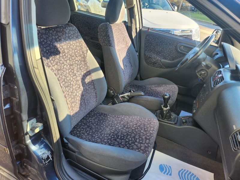 OPEL CORSA 1.2 16V ELEGANCE 2002