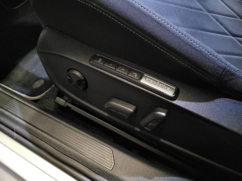 VOLKSWAGEN GOLF 1.5 TSI 130cv STYLE / SIEGE ELECTRIQUE A MEMOIRE MASSANT / ECLAIRAGE D\'AMBIANCE