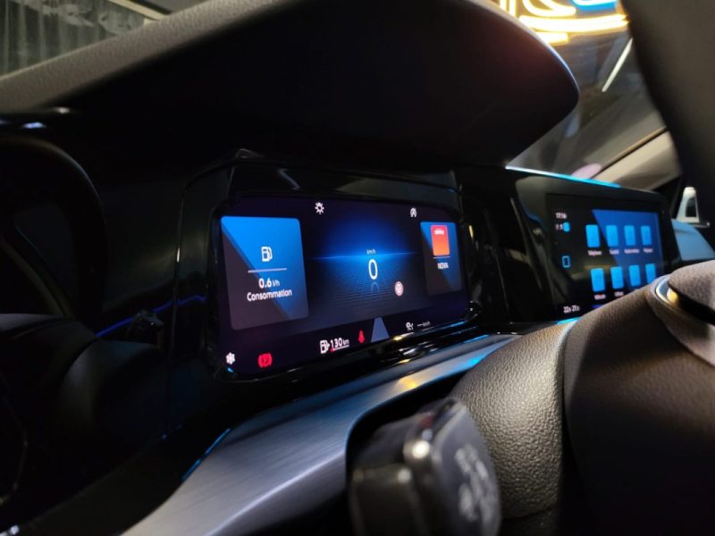 VOLKSWAGEN GOLF 1.5 TSI 130cv STYLE / SIEGE ELECTRIQUE A MEMOIRE MASSANT / ECLAIRAGE D\'AMBIANCE