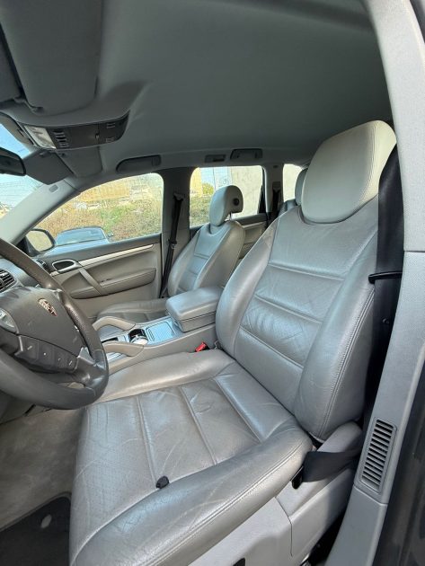 PORSCHE CAYENNE 4.5 V8 TURBO 2004