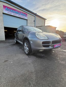 PORSCHE CAYENNE 3.2 V6 250 chx 