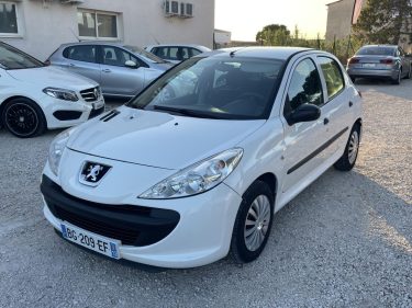 PEUGEOT 206+  1.1 i 60 cv CLIMATISÉ