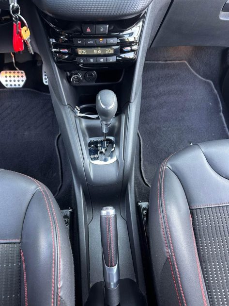 PEUGEOT 208 1.2 110CH GT-LINE S&S EAT6 