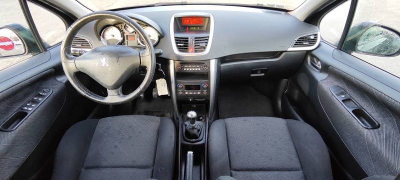 PEUGEOT 207 1.6 HDI  90 SPORT PACK 
