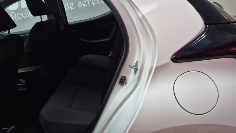 TOYOTA YARIS 4 BERLINE 116cv FRANCE BUSINESS/1 ERE MAIN/TVA ERECUPERABLE