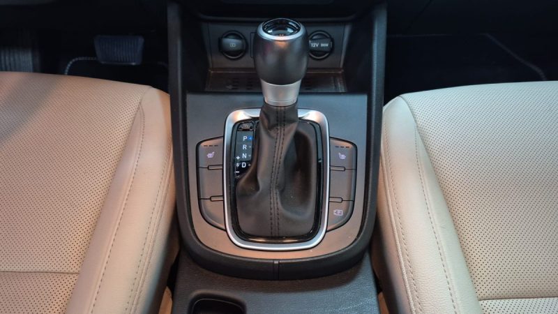 HYUNDAI KONA SUV HYBRIDE PHASE 2 EXECUTIVE 141cv CUIR+ TOIT OUVRANT/1 ERE MAIN/TVA RECUPERABLE