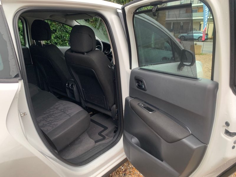 PEUGEOT 3008 1.6 HDI 16V 110 FELINE 2010