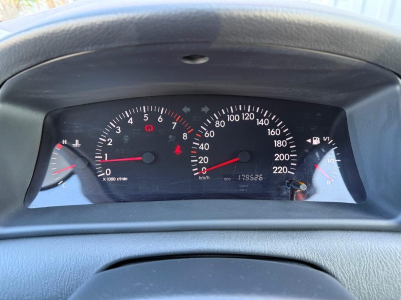 TOYOTA COROLLA 1.4 VVTI 97 CV GARANTIE 12 MOIS