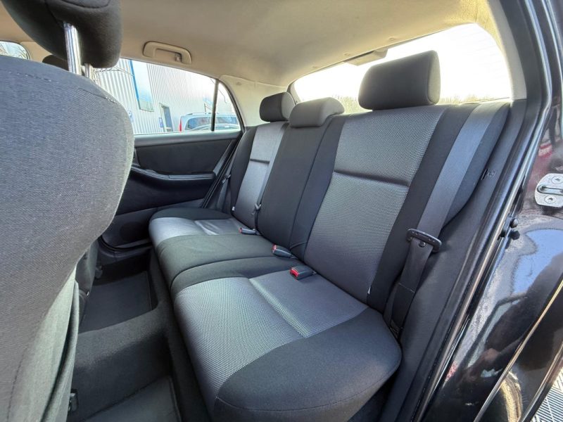 TOYOTA COROLLA 1.4 VVTI 97 CV GARANTIE 12 MOIS