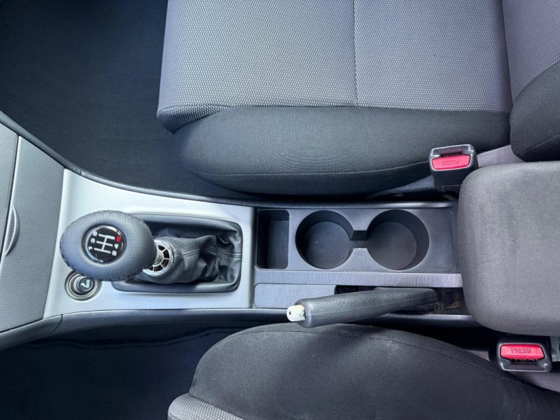 TOYOTA COROLLA 1.4 VVTI 97 CV GARANTIE 12 MOIS