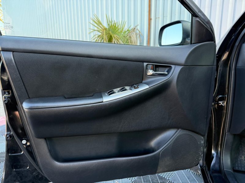 TOYOTA COROLLA 1.4 VVTI 97 CV GARANTIE 12 MOIS