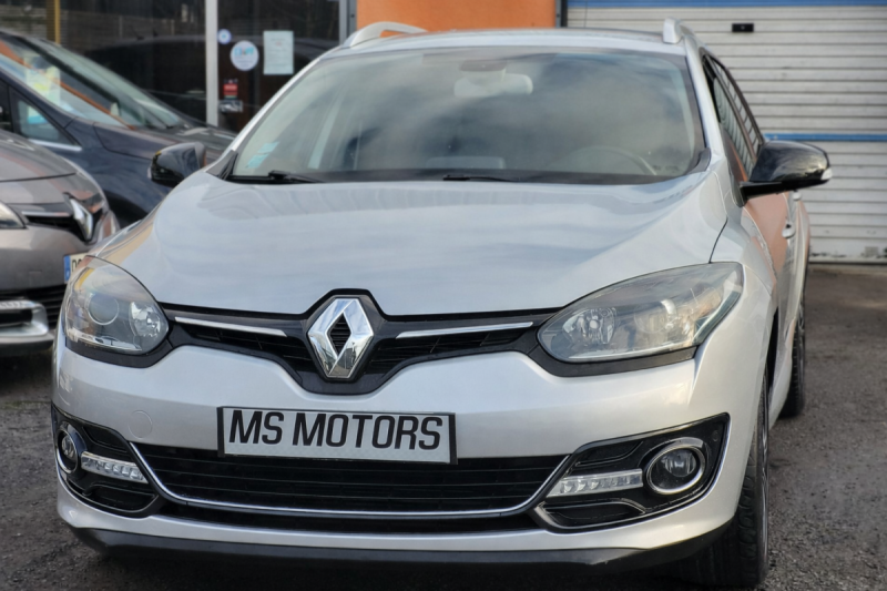 RENAULT MEGANE 3 Estate 1.5 DCI 110 cv - GARANTIE 12 mois - Bose Edition