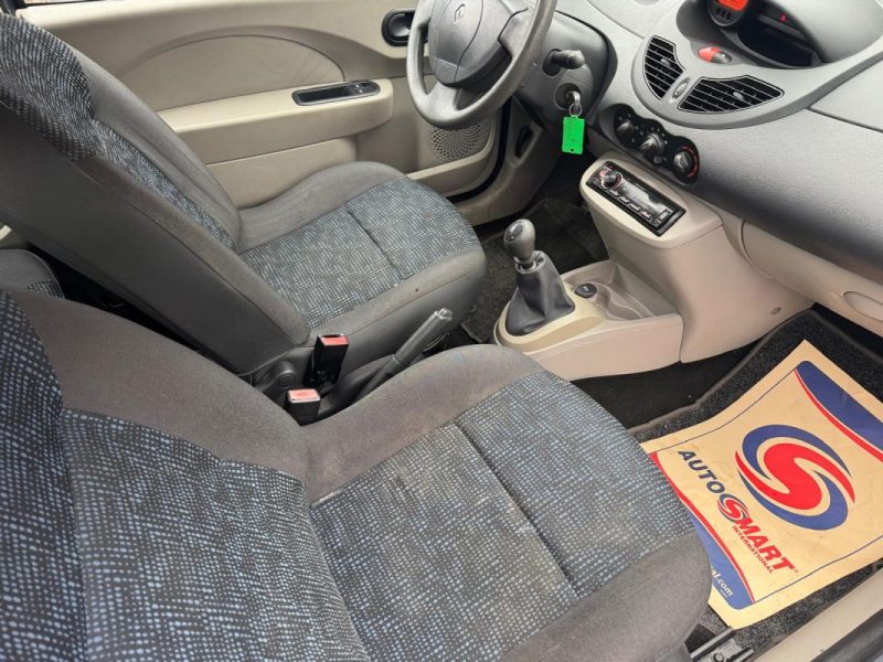 RENAULT TWINGO 1.2I - 16V 