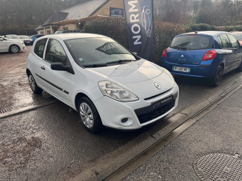 Renault Clio III Phase 1.2 16V 75ch Access