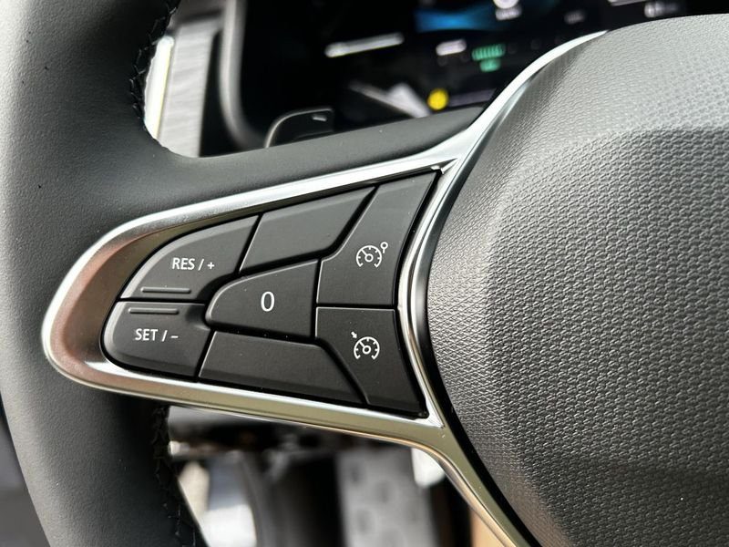 Renault Trafic CabAppro L2H1 170ch Exclusive BVA9 5pl Park Assist Attelage RegulACC JA Camera