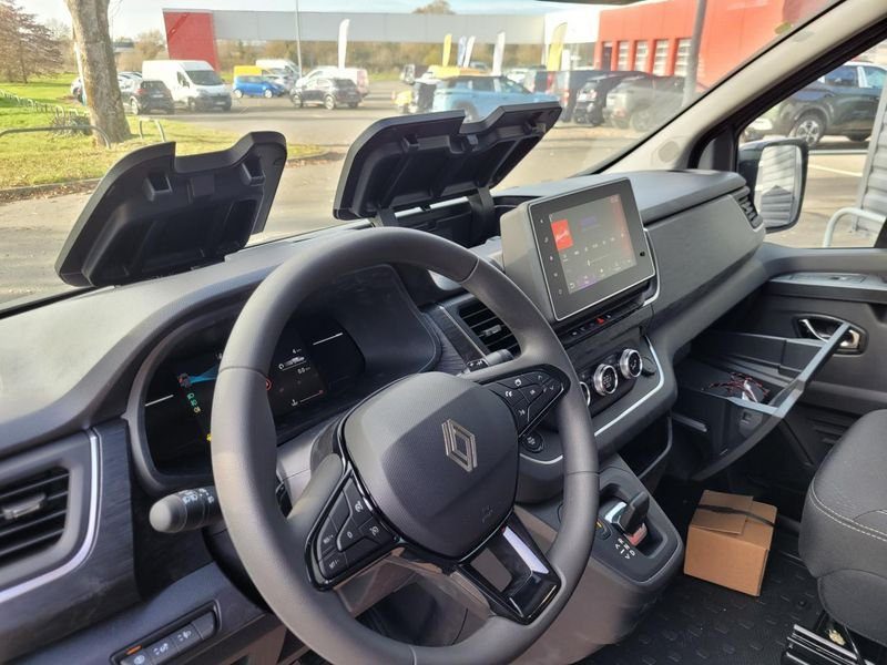 Renault Trafic CabAppro L2H1 BlueDCi150ch RedEdition BVA9 5pl CarPlay ADML JA17 Attelage Radar Av