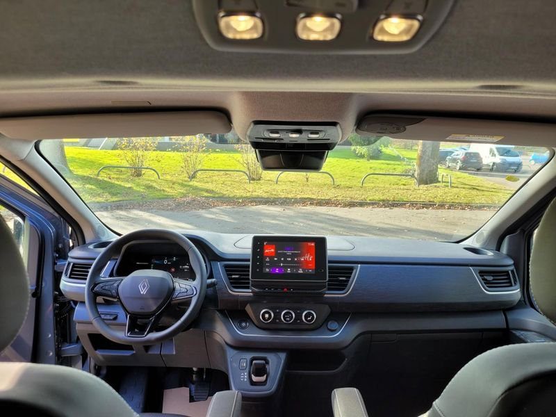 Renault Trafic CabAppro L2H1 BlueDCi150ch RedEdition BVA9 5pl CarPlay ADML JA17 Attelage Radar Av