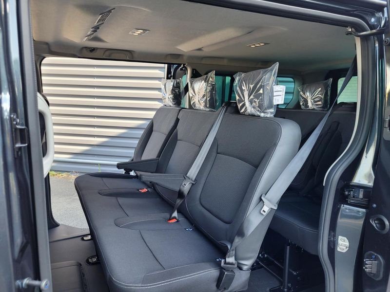 Renault Trafic Combi BlueDCi 150ch RedEdition BVA9 9pl CarPlay JA17 Radar Av/Ar Camera