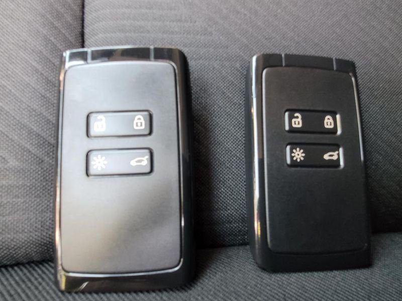 Renault Trafic Combi BlueDCi 150ch RedEdition BVA9 9pl CarPlay JA17 Radar Av/Ar Camera