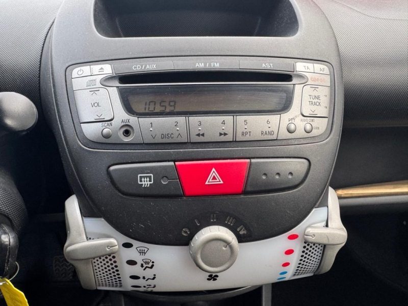 PEUGEOT 107 1.0E 12V 68CV BLUE LION ACTIVE 5P 