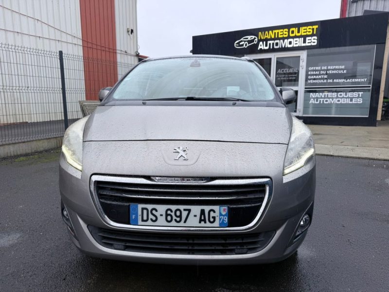 PEUGEOT 5008 1.6 HDI 120CH S&S ALLURE 