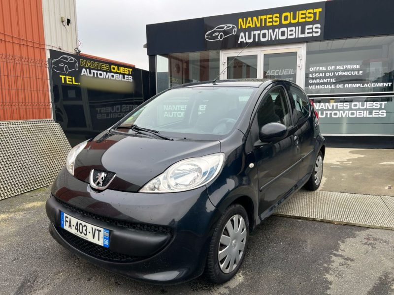 PEUGEOT 107 1.0e 12V 68CV URBAN 5P