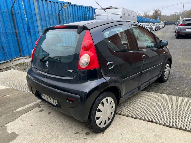 PEUGEOT 107 1.0e 12V 68CV URBAN 5P